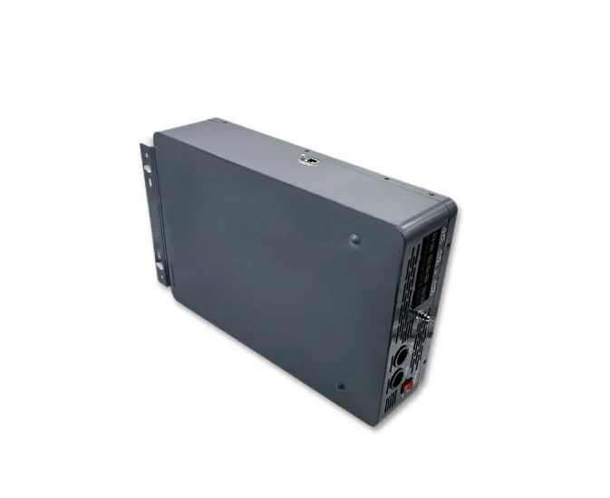 Гібридний інвертор 5,6KW